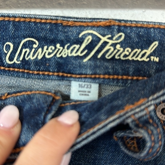 Universal Thread Jean Skirt Size 33/16 - Picture 5 of 6